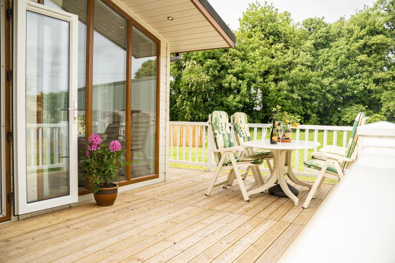 Pass The Keys The Lodge At Point House Farm - Sleeps Up To 6 Chester Buitenkant foto